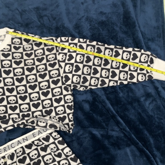 American Eagle 2 piece pajama set or loungewear size XL need I say more skulls - Picture 12 of 17